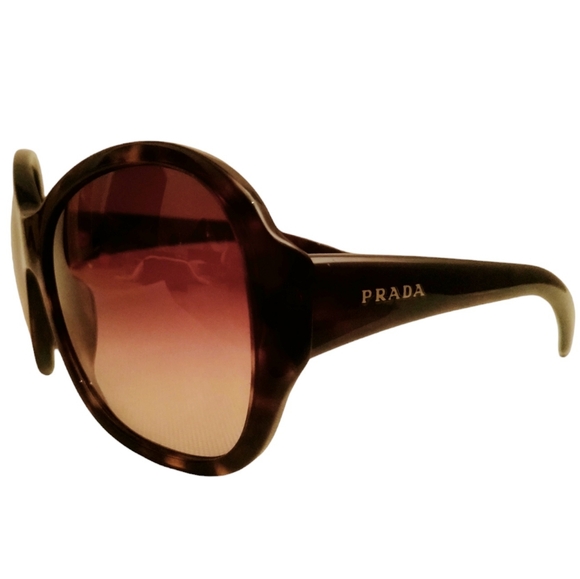 Vintage Prada 100% authentic oversized sunglasses with COA and box - Picture 8 of 8